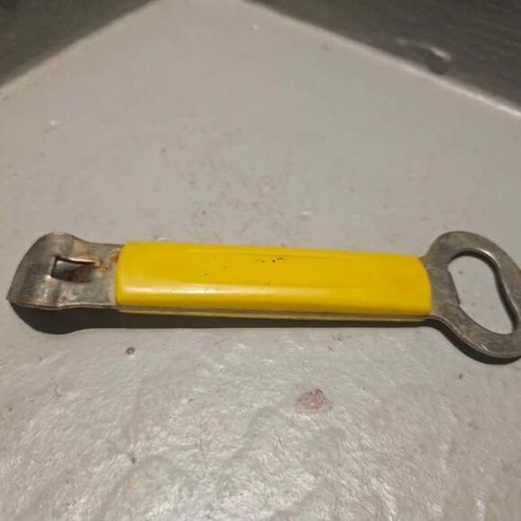 Vintage Bottle Opener Can Opener Barware Mancave Travco Church Key - Picture 1 of 3